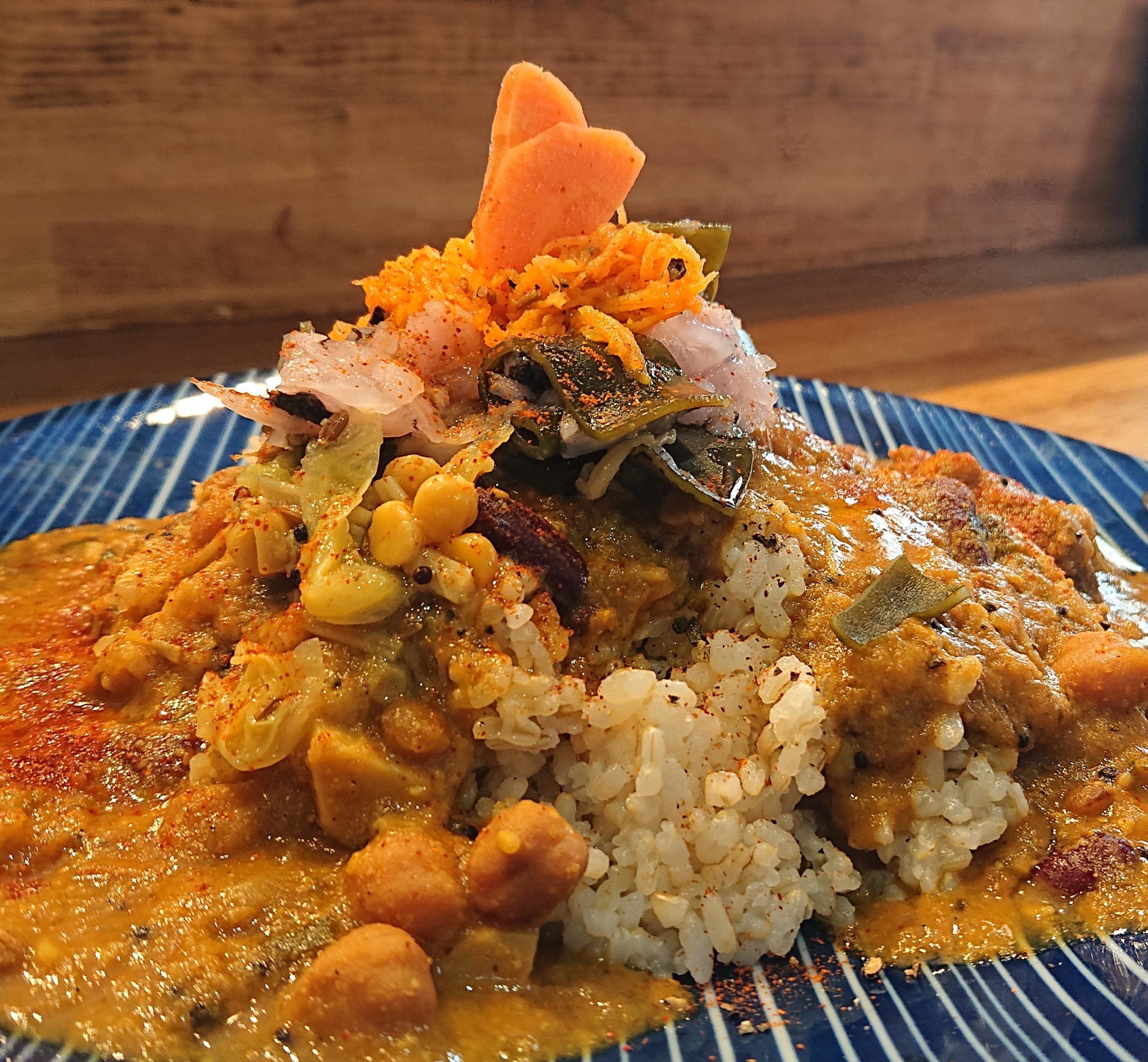 4月 19日(月)本日のカレー 3種