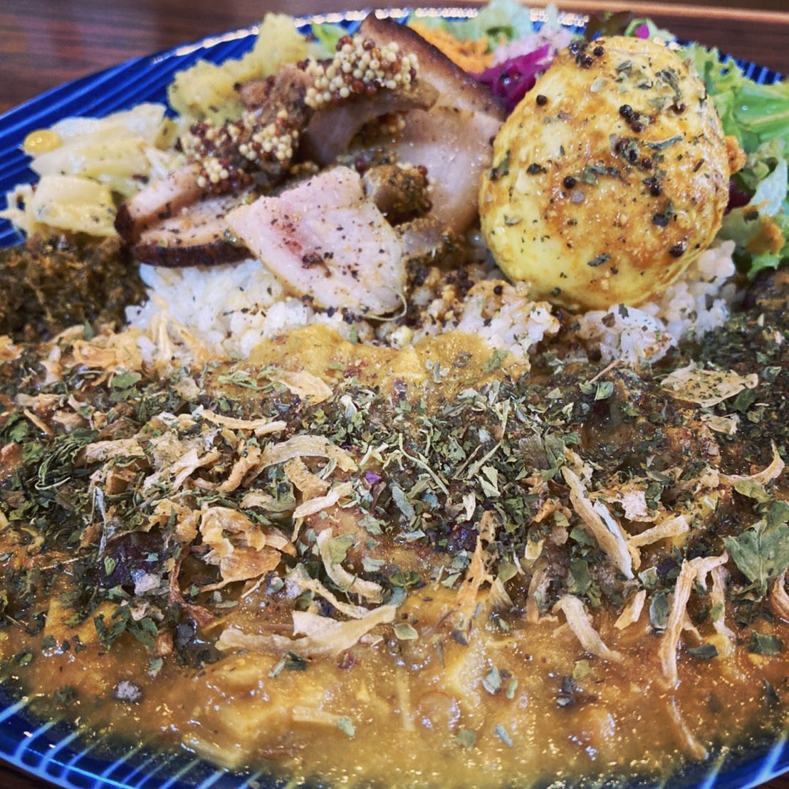 5月 18日(火)本日のカレー3種