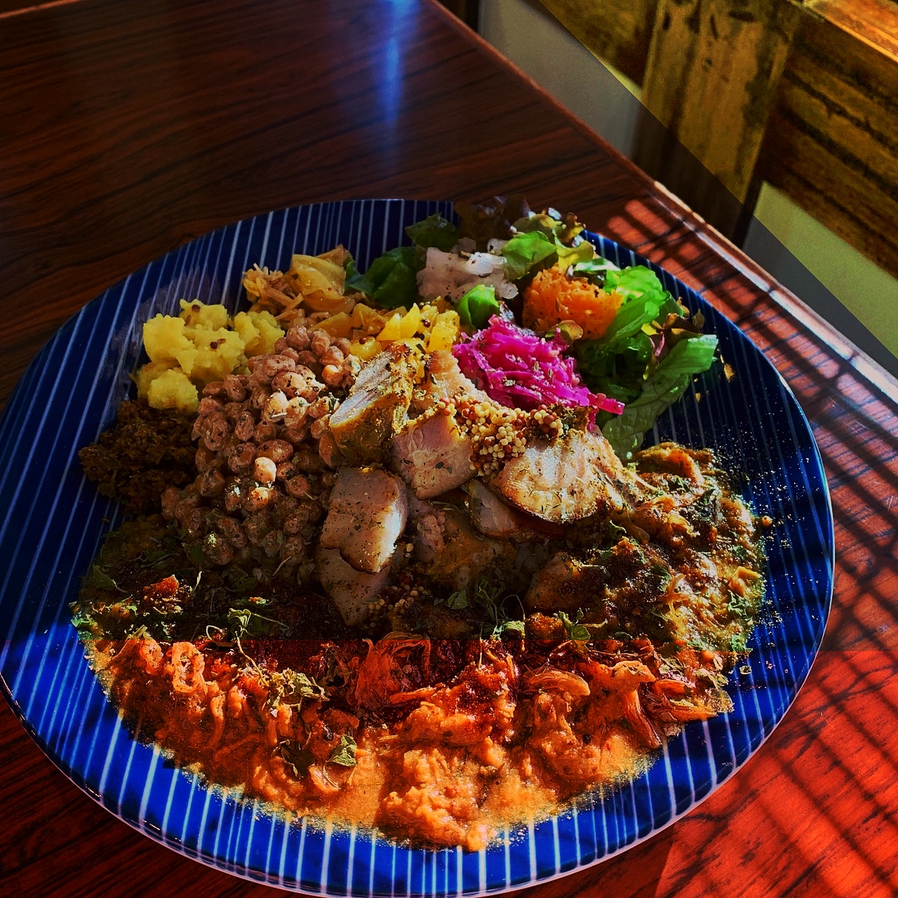 8月 30日(月)本日のカレー3種