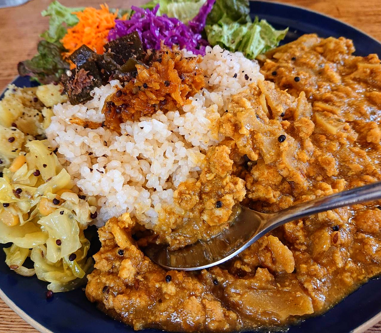 3月 3日（木）本日のカレー三種